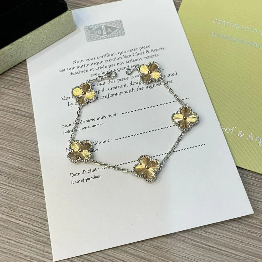 [Pearl Jewelrys]CLOVER 5 MOTIFS CHRISTMAS LIMITED EDITION BRACELET