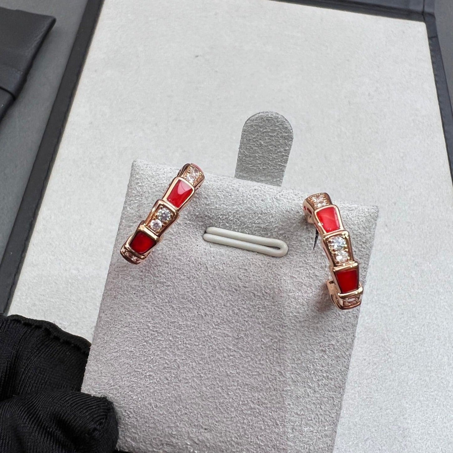 [Pearl Jewelrys]SERPENTI CARNELIAN PINK GOLD EARRINGS