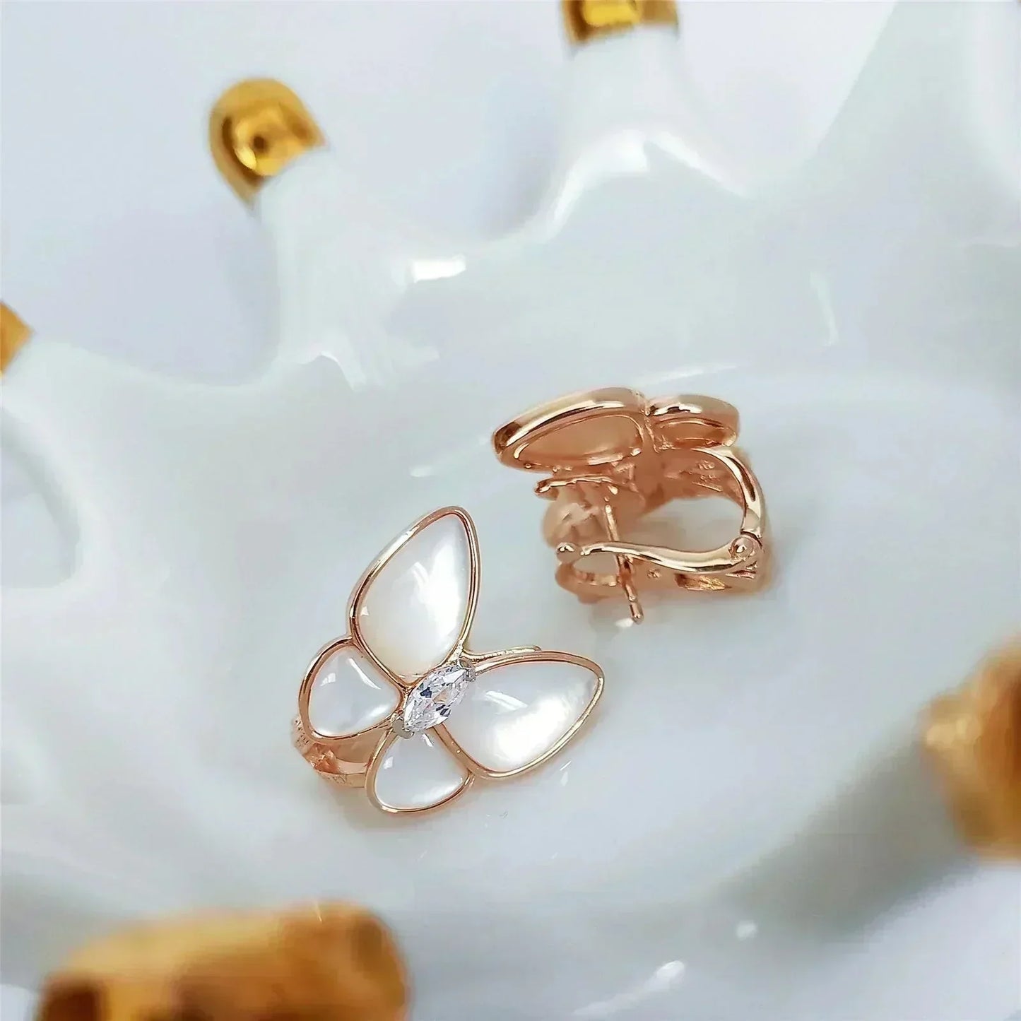 [Pearl Jewelrys]BUTTERFLY MOP DIAMOND EARRINGS