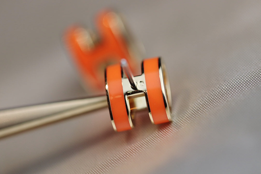 [Pearl Jewelrys]MINI POP H EARRINGS ORANGE