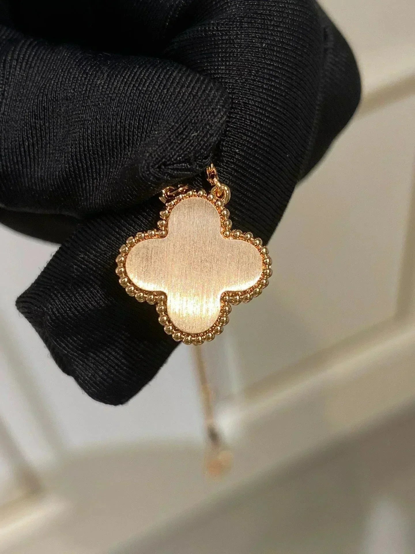 [Pearl Jewelrys]CLOVER 15MM DIAMOND RHODONITE NECKLACE