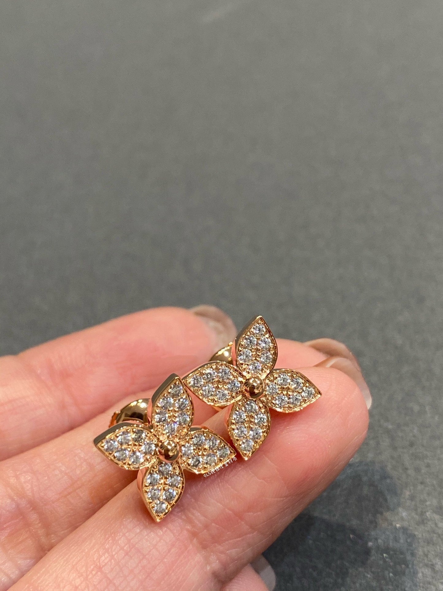 [Pearl Jewelrys]STAR DIAMOND EARRINGS