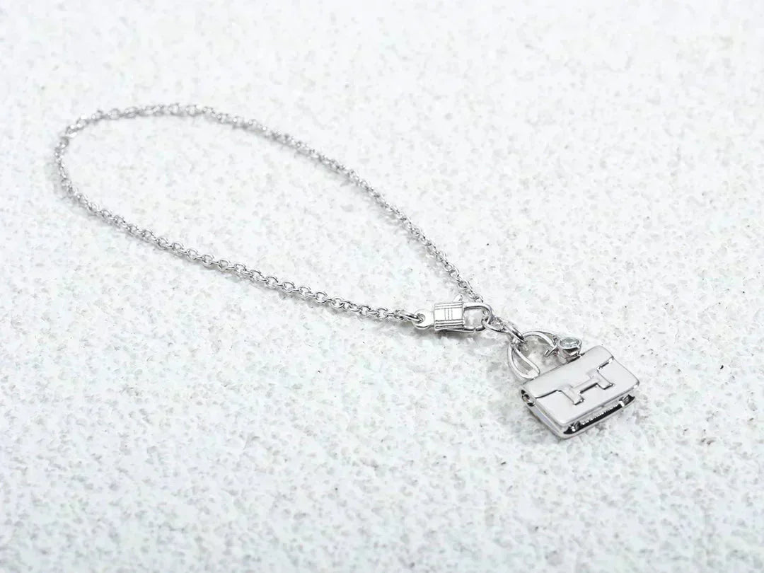 [Pearl Jewelrys]AMULETTE PEDANT SILVER NECKLACE