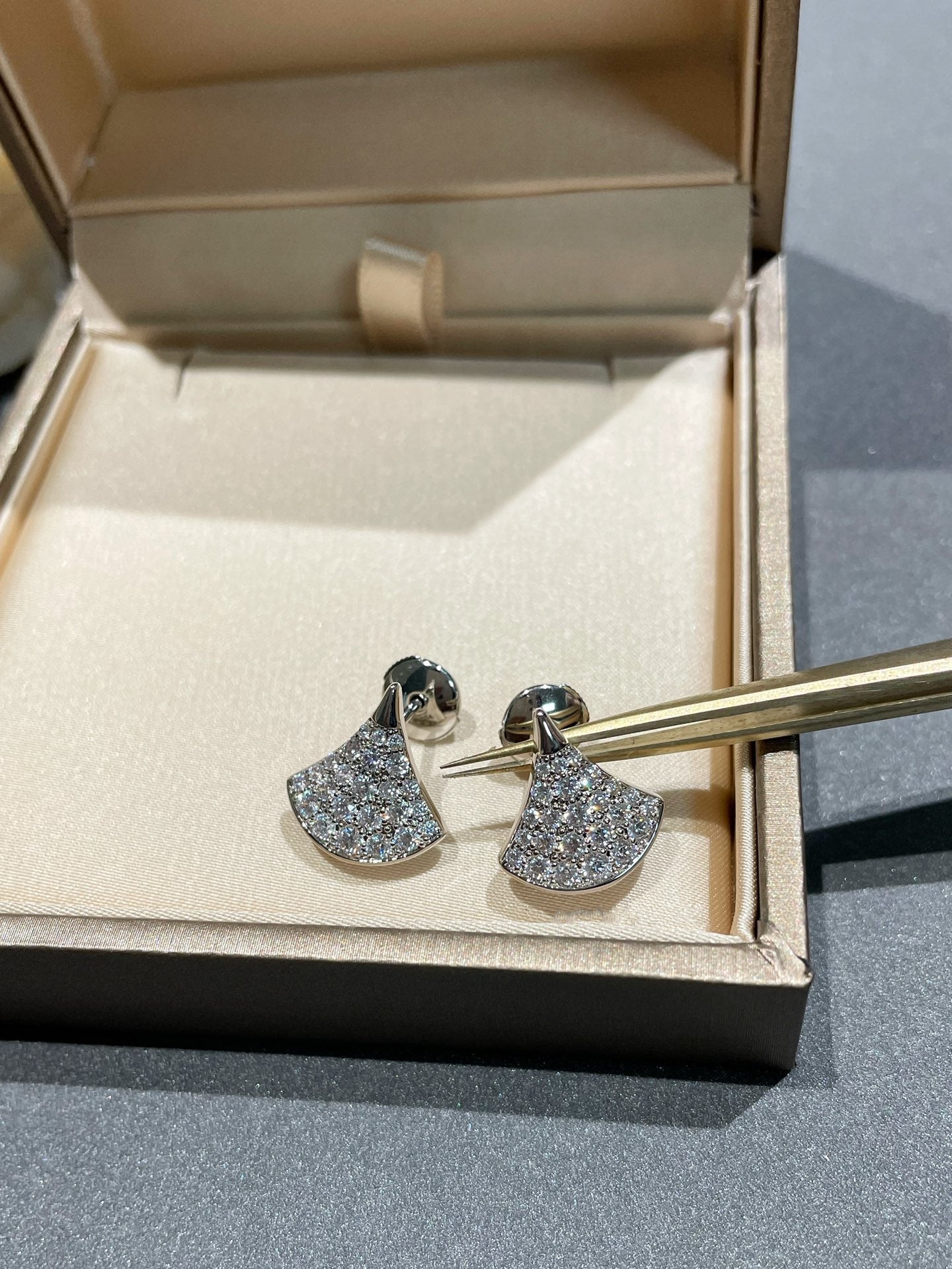 [Pearl Jewelrys]DREAM STUD EARRINGS DIAMOND