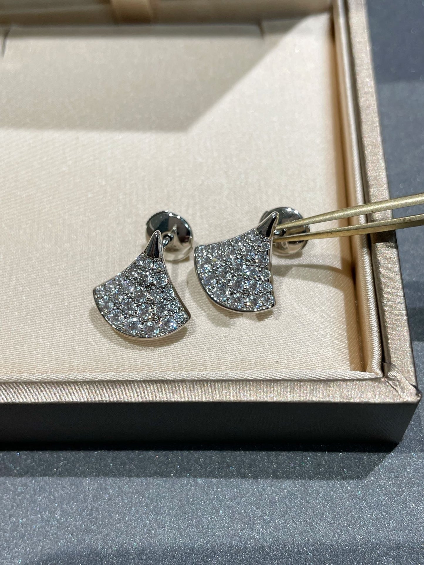 [Pearl Jewelrys]DREAM STUD EARRINGS DIAMOND