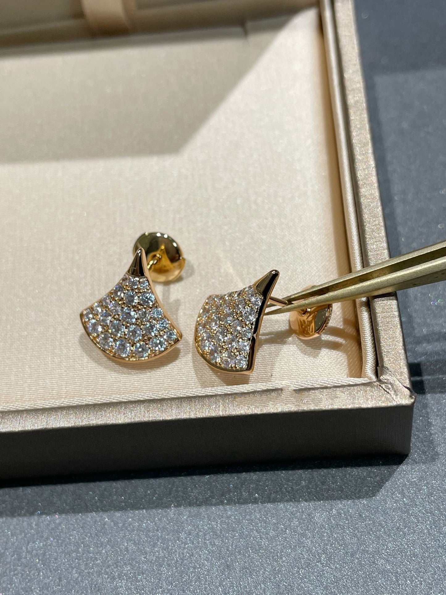[Pearl Jewelrys]DREAM STUD EARRINGS DIAMOND