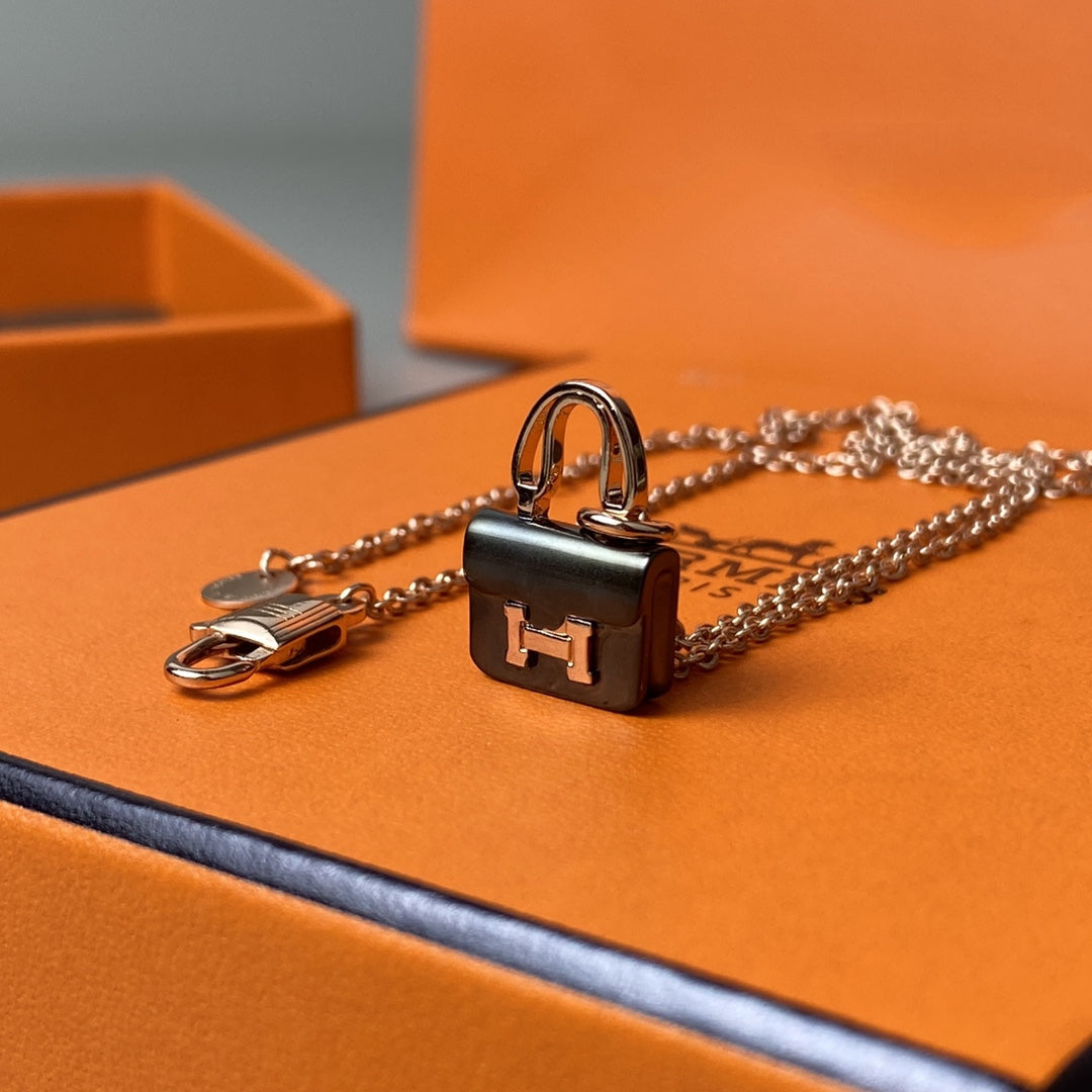 [Pearl Jewelrys]CONSTANCE BLACK PEDANT PINK GOLD NECKLACE