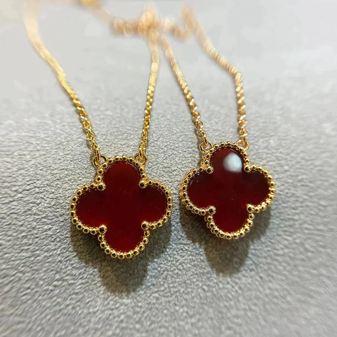 [Pearl Jewelrys]CLOVER 15MM CARNELIAN SINGLE FLOWER NECKLACE