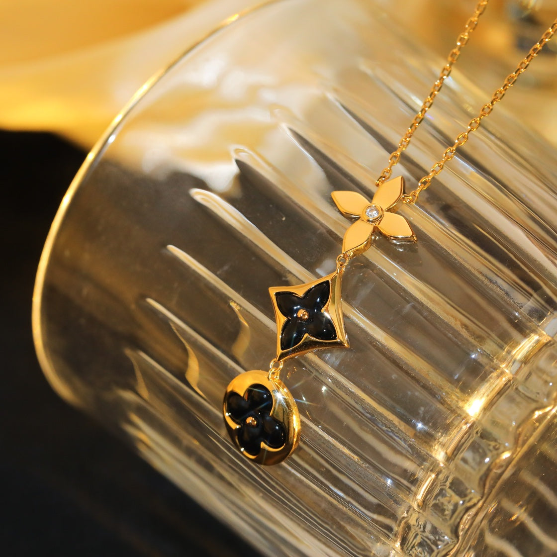 [Pearl Jewelrys]STAR AND SUN ONYX PINK GOLD NECKLACE