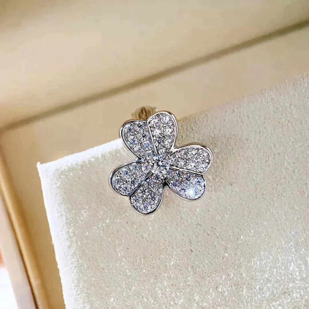 [Pearl Jewelrys]CLOVER COMOS DIAMOND EARRINGS SILVER
