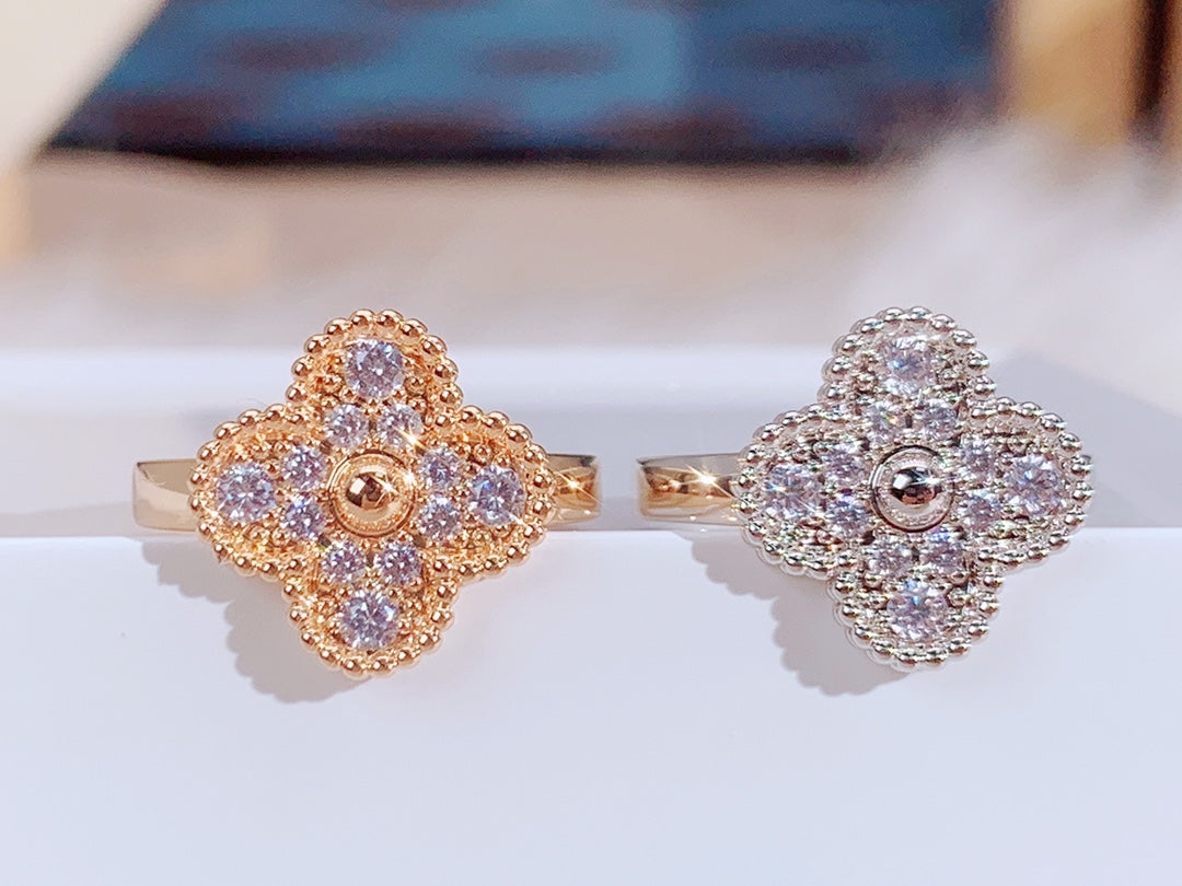 [Pearl Jewelrys]CLOVER DIAMOND RING