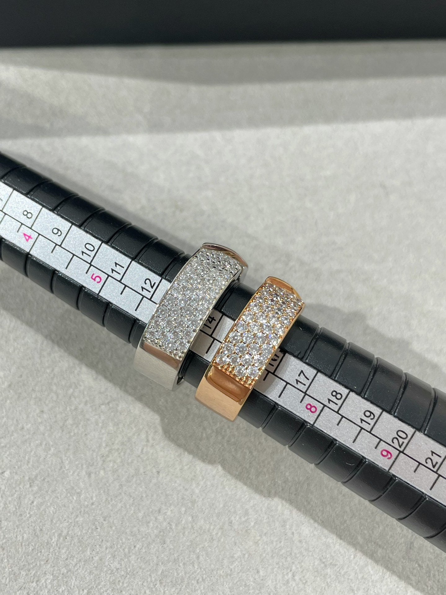 [Pearl Jewelrys]LIENS EVIDENCE  DIAMOND PAVED RING