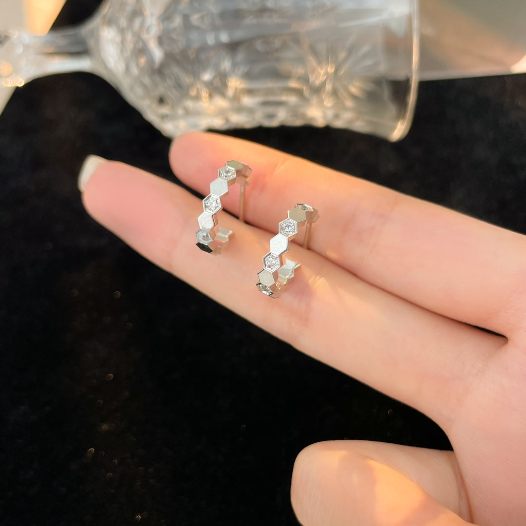 [Pearl Jewelrys]BEE LOVE DIAMOND HOOP EARRINGS