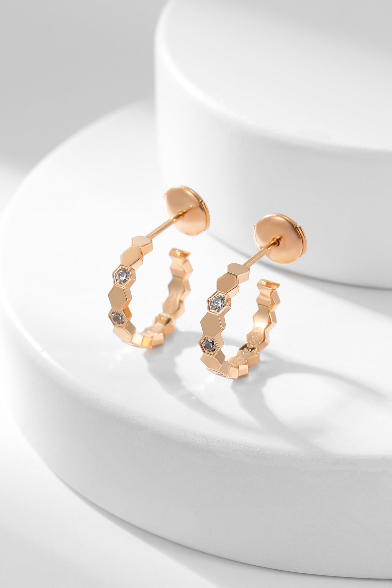 [Pearl Jewelrys]BEE LOVE DIAMOND HOOP EARRINGS
