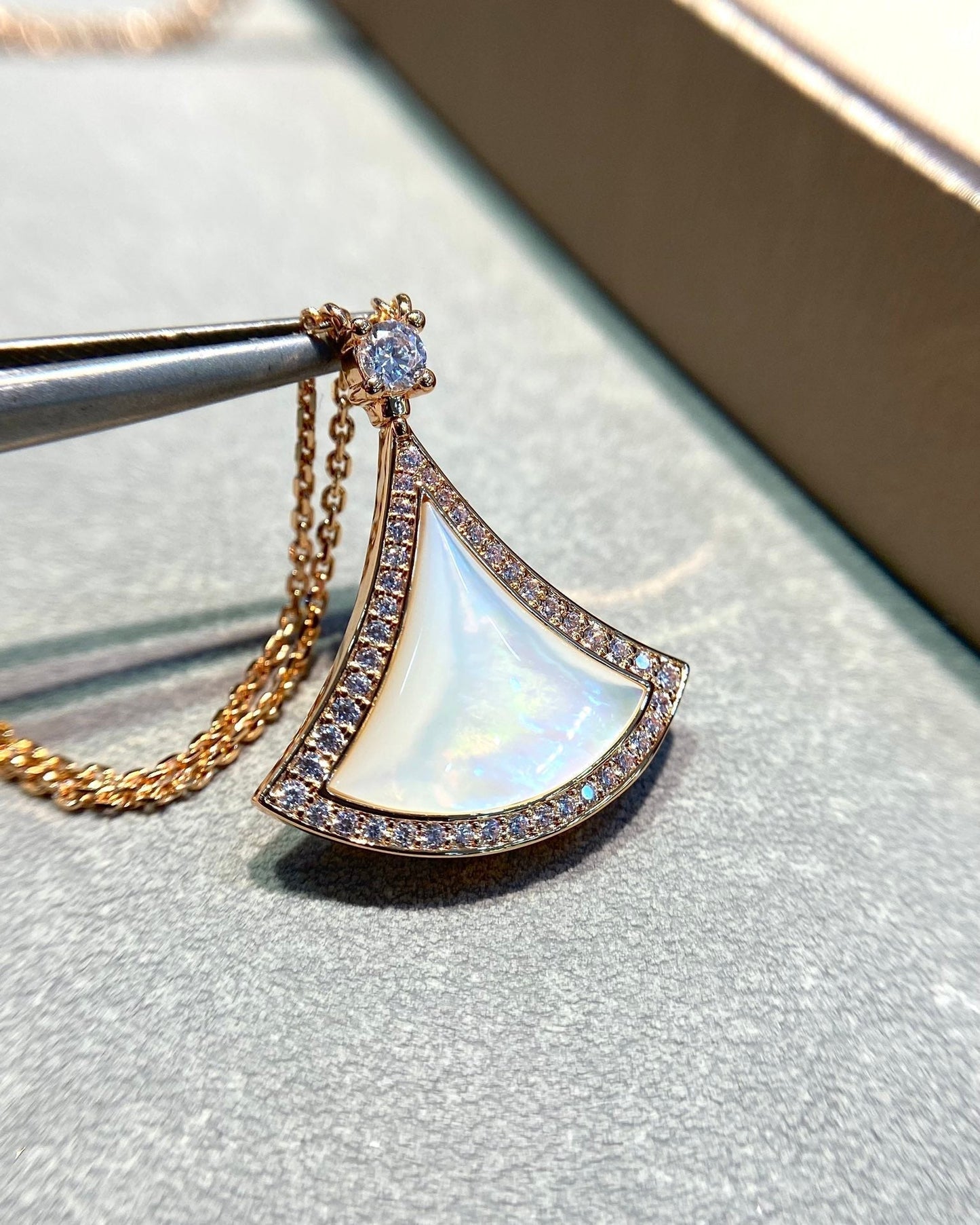 [Pearl Jewelrys]DREAM MOP DIAMOND PAVED PINK GOLD NECKLACE