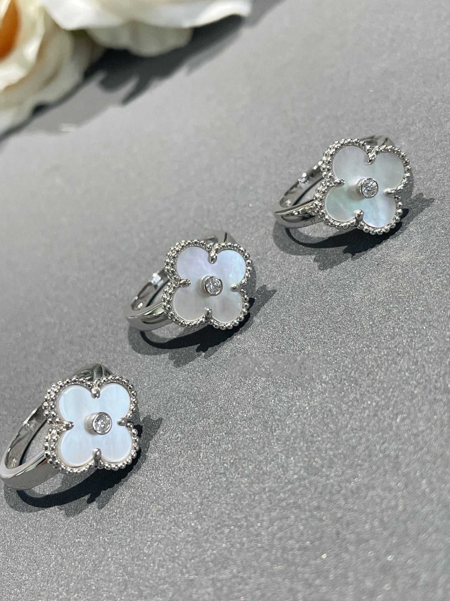 [Pearl Jewelrys]CLOVER SILVER MOP DIAMOND RING
