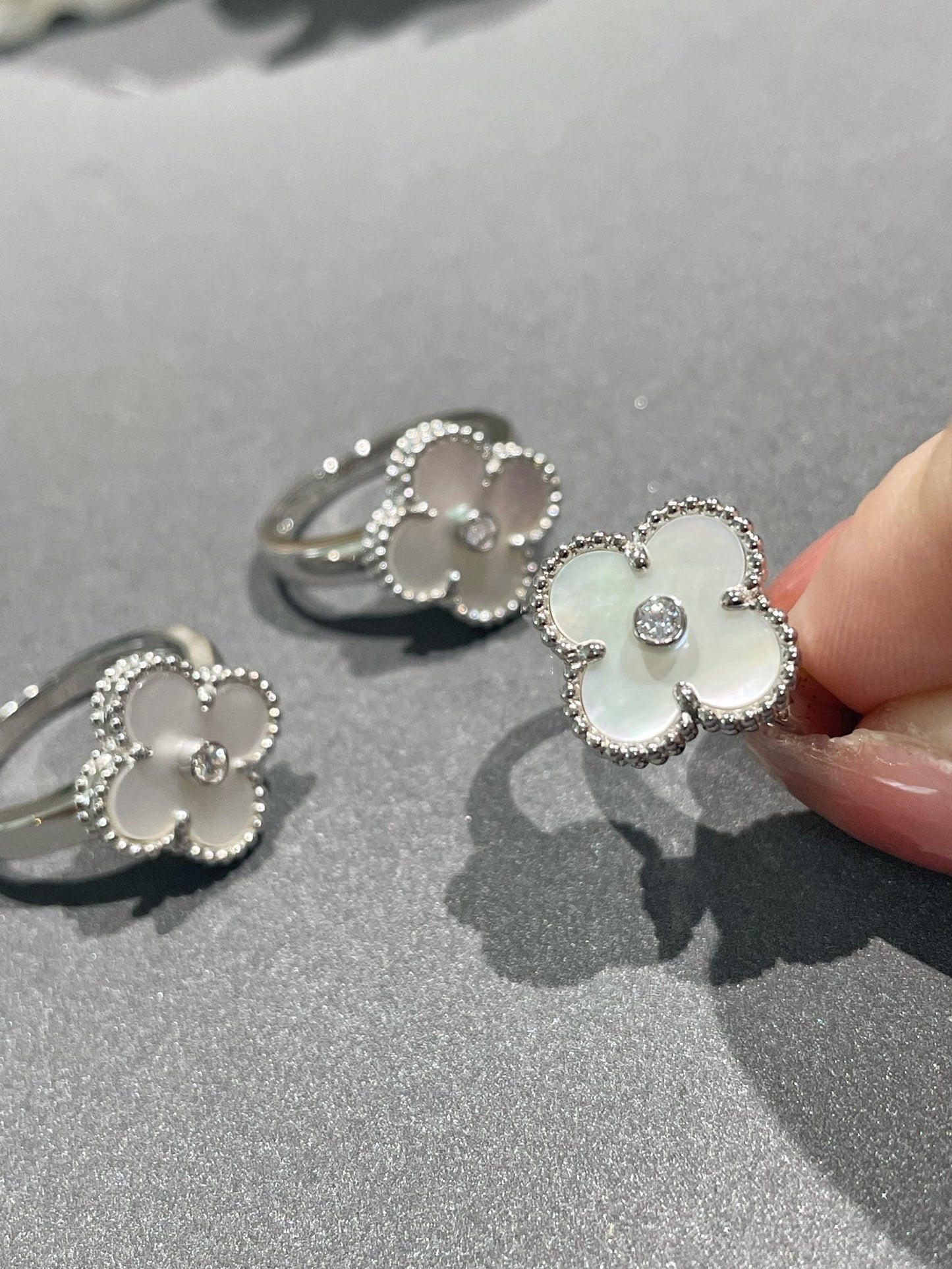 [Pearl Jewelrys]CLOVER SILVER MOP DIAMOND RING