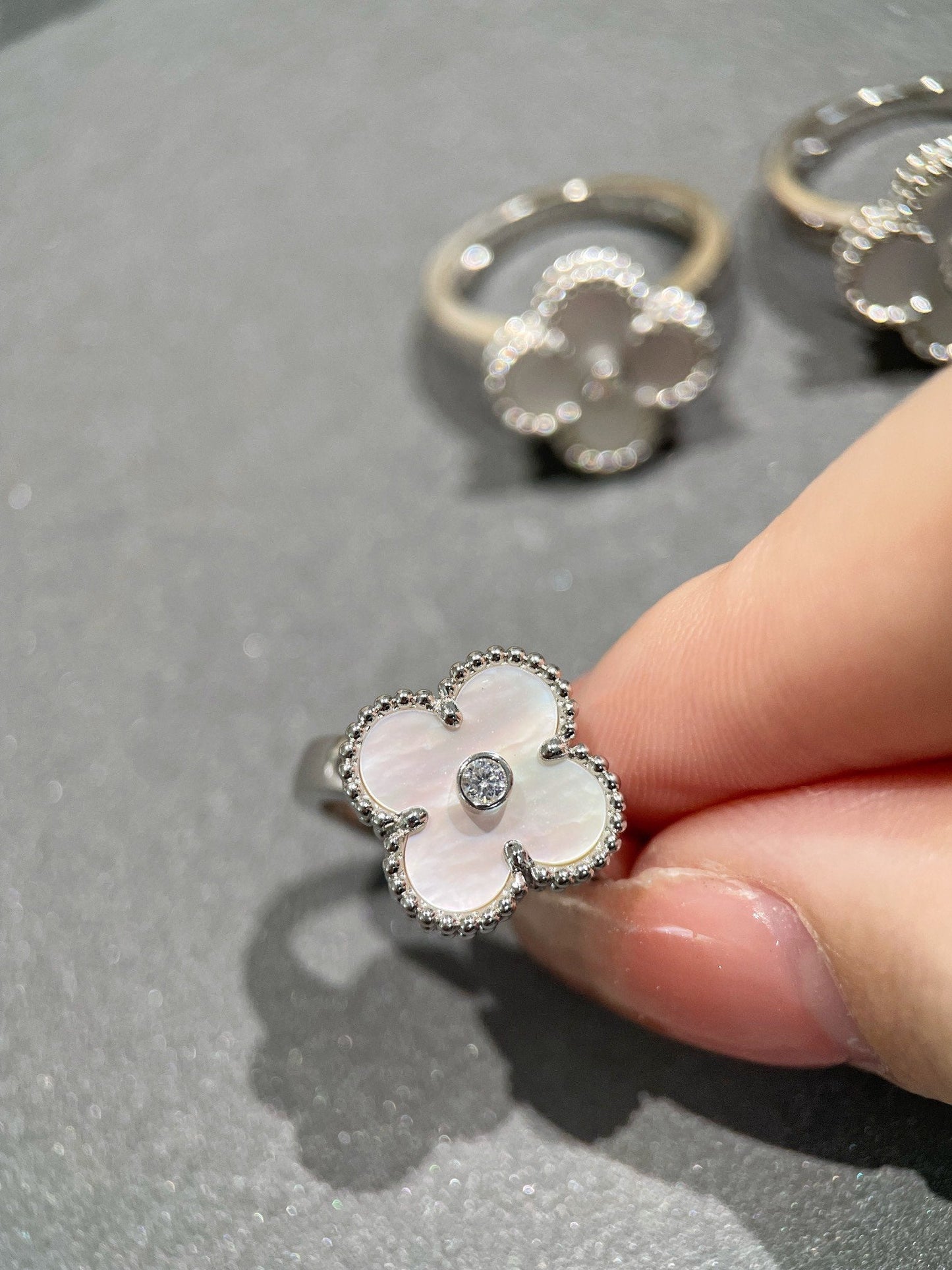 [Pearl Jewelrys]CLOVER SILVER MOP DIAMOND RING