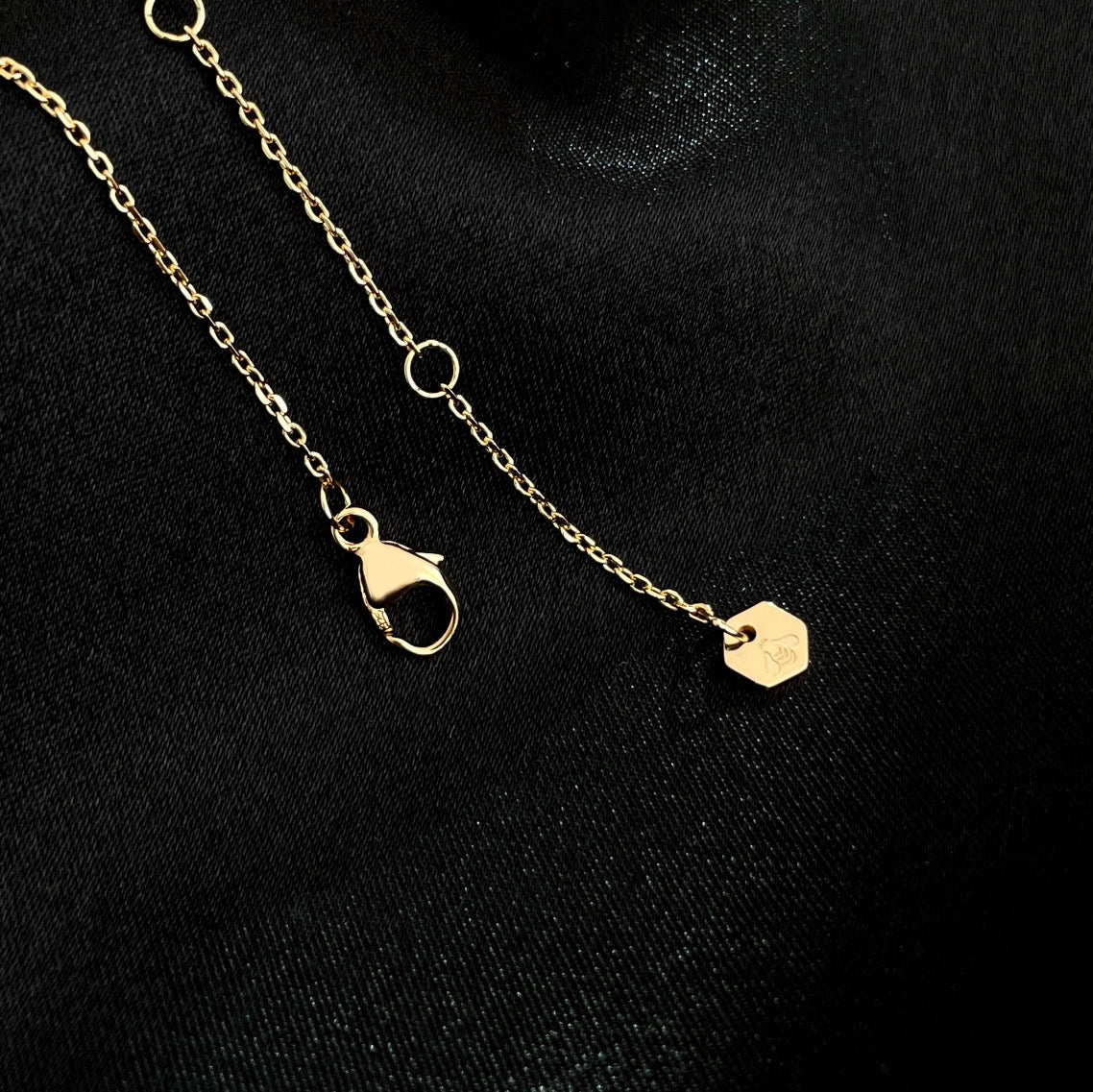 [Pearl Jewelrys]BEE MINI NECKLACE