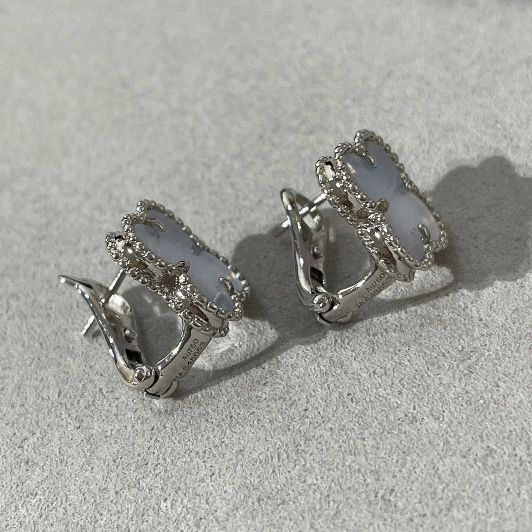 [Pearl Jewelrys]CLOVER CHALCEDONY SILVER STUD EARRINGS