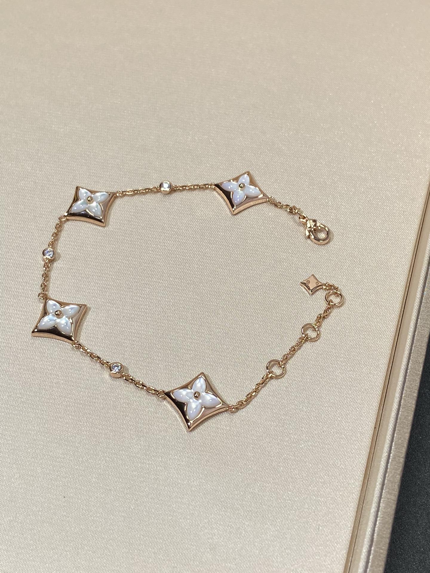 [Pearl Jewelrys]STAR 4 MOTIF MOP DIAMOND PINK GOLD BRACELET