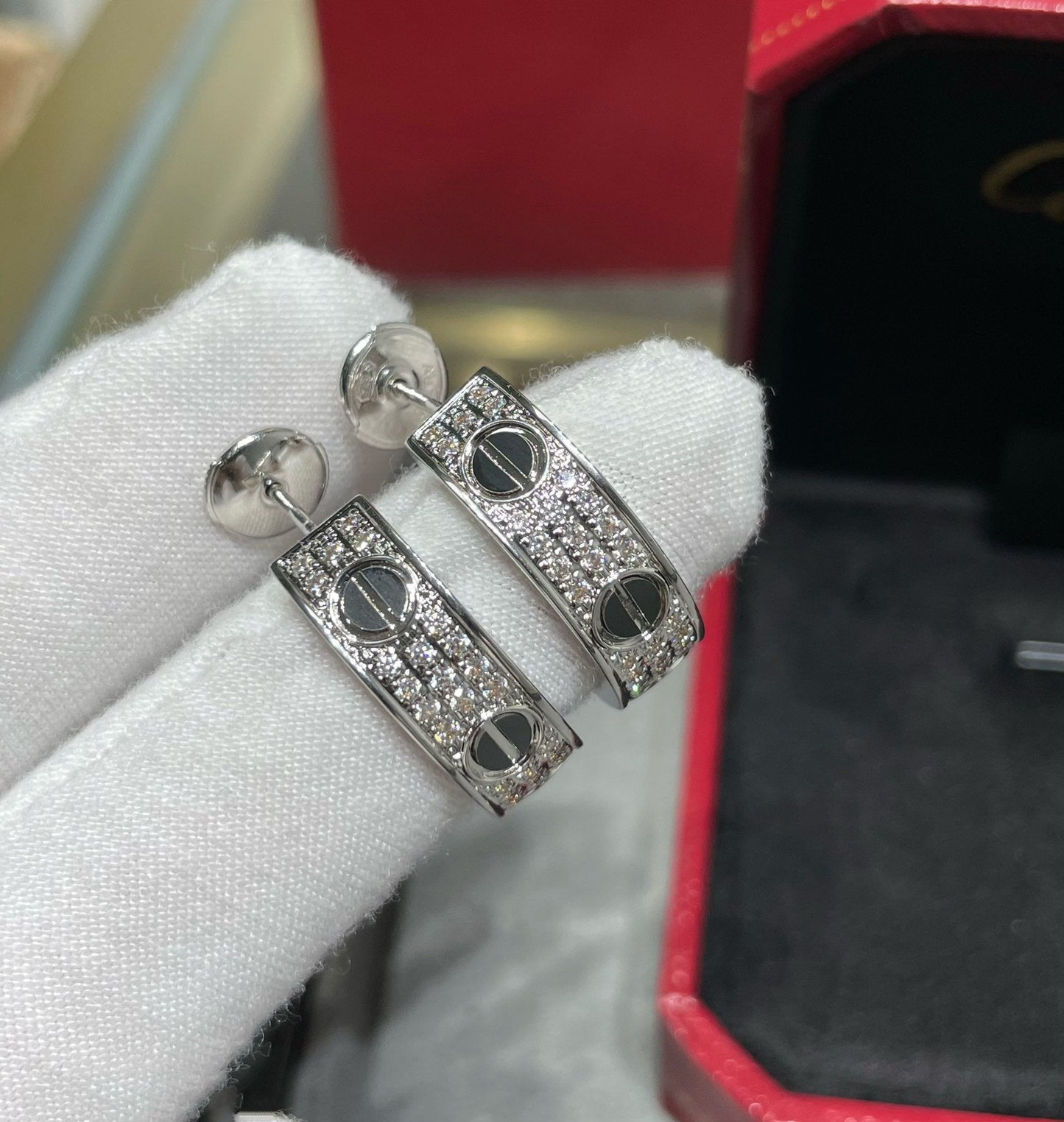 [Pearl Jewelrys]LOVE CERAMIC DIAMOND PAVED SILVER EARRINGS