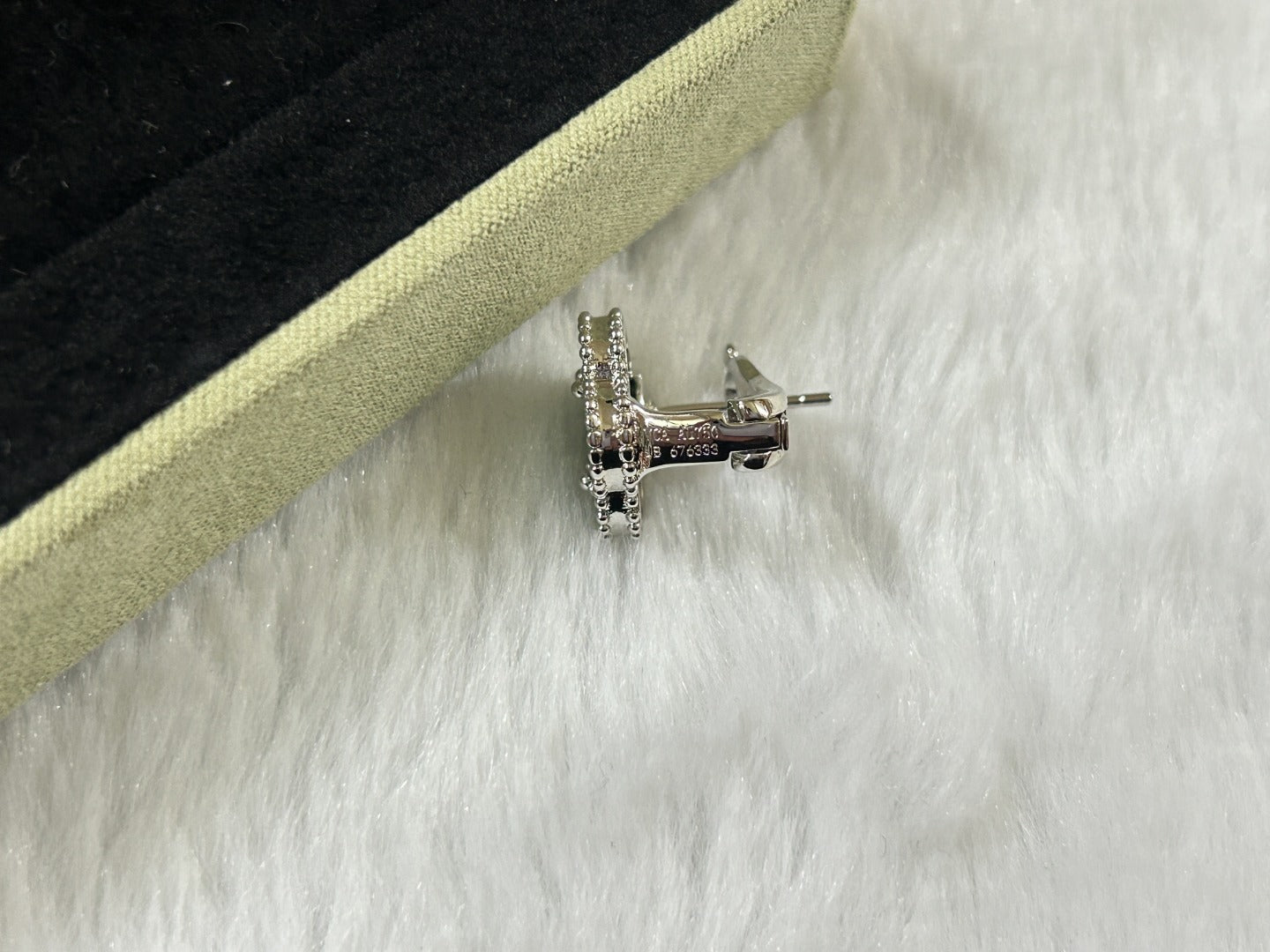 [Pearl Jewelrys]CLOVER PIETERSITE MEDIUM STUD EARRINGS