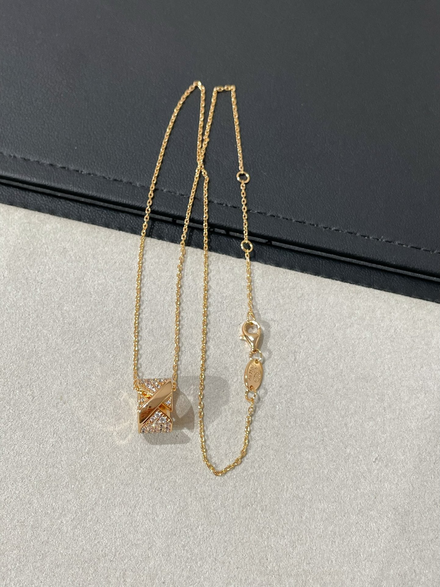 [Pearl Jewelrys]LIENS EVIDENCE DIAMOND PAVED NECKLACE