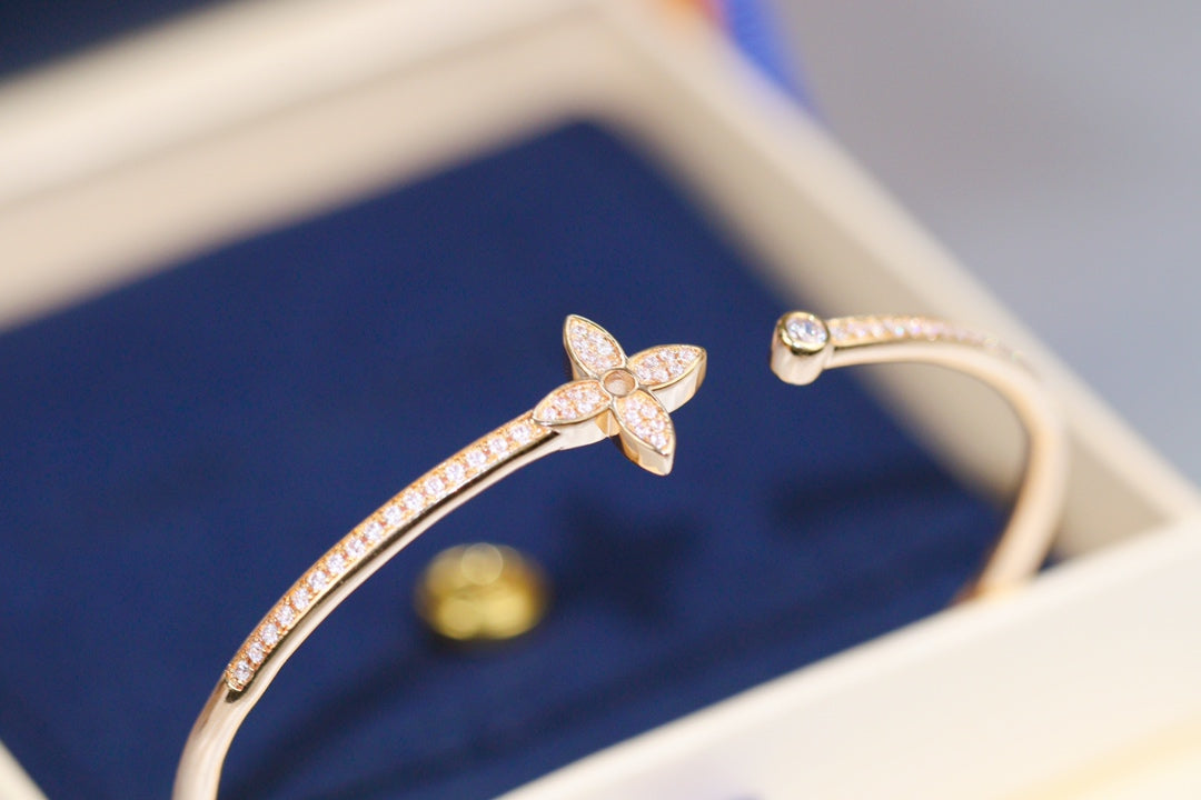 [Pearl Jewelrys]IDYLLE PINK GOLD OPEN BRACELET DIAMOND PAVED
