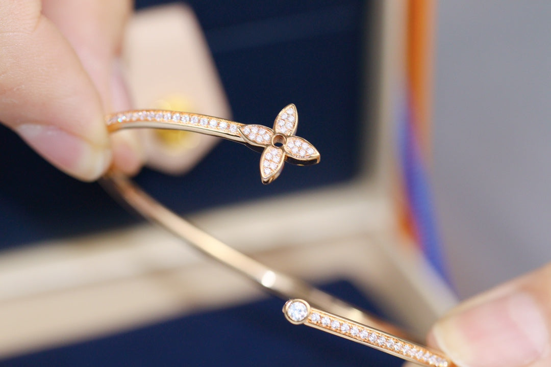 [Pearl Jewelrys]IDYLLE PINK GOLD OPEN BRACELET DIAMOND PAVED