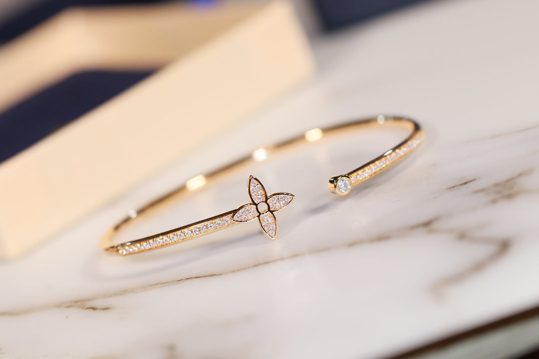 [Pearl Jewelrys]IDYLLE GOLD OPEN BRACELET DIAMOND PAVED