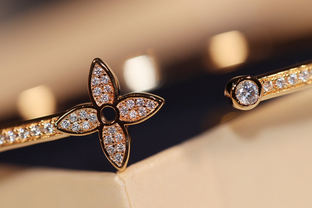 [Pearl Jewelrys]IDYLLE GOLD OPEN BRACELET DIAMOND PAVED