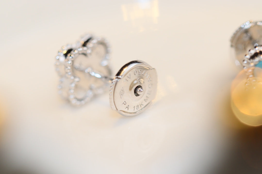 [Pearl Jewelrys]CLOVER MINI TURQUOISE SILVER STUD EARRINGS