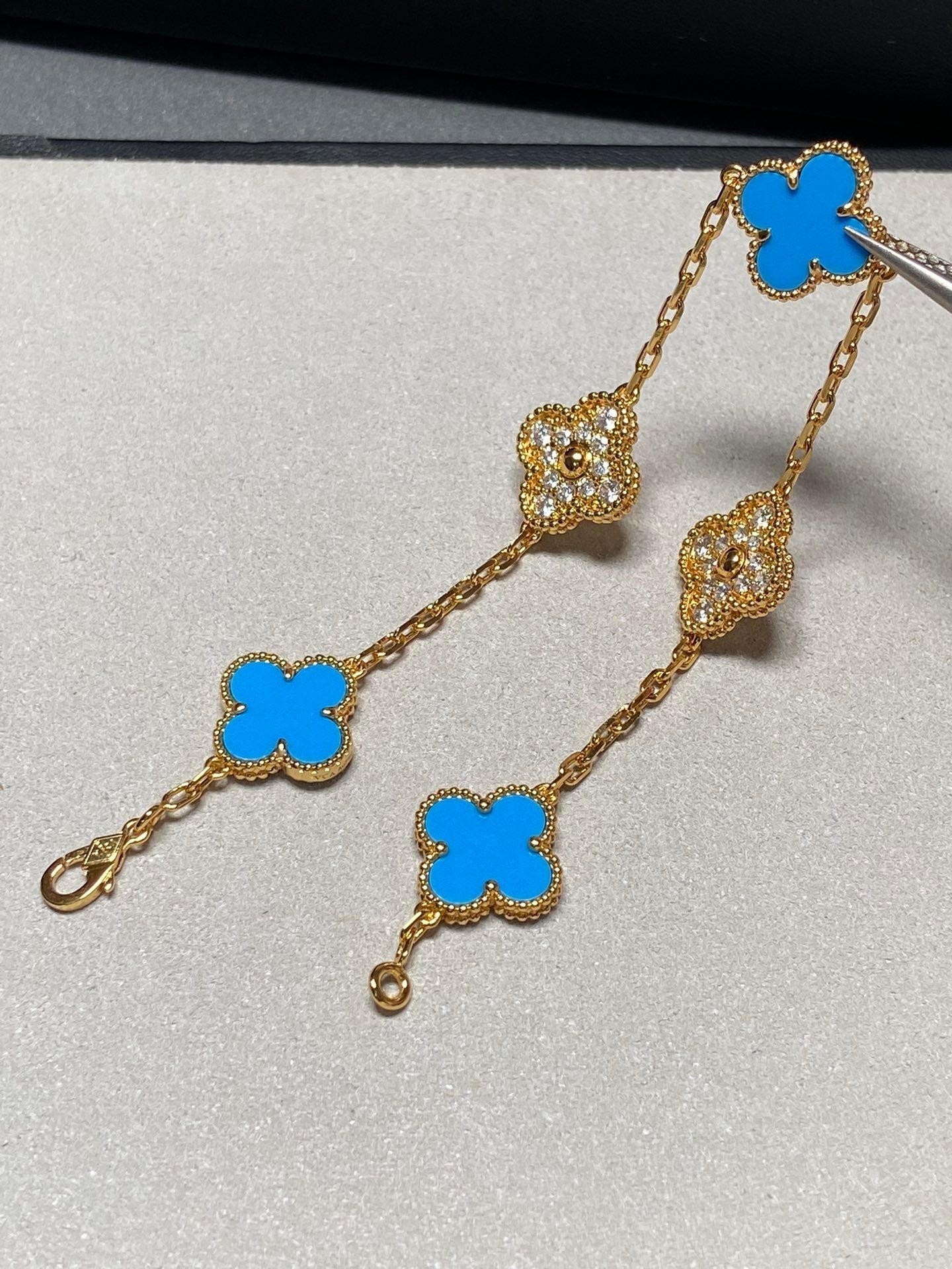 [Pearl Jewelrys]CLOVER 5 MOTIF BLUE CHALCEDONY DIAMOND GOLD BRACELET