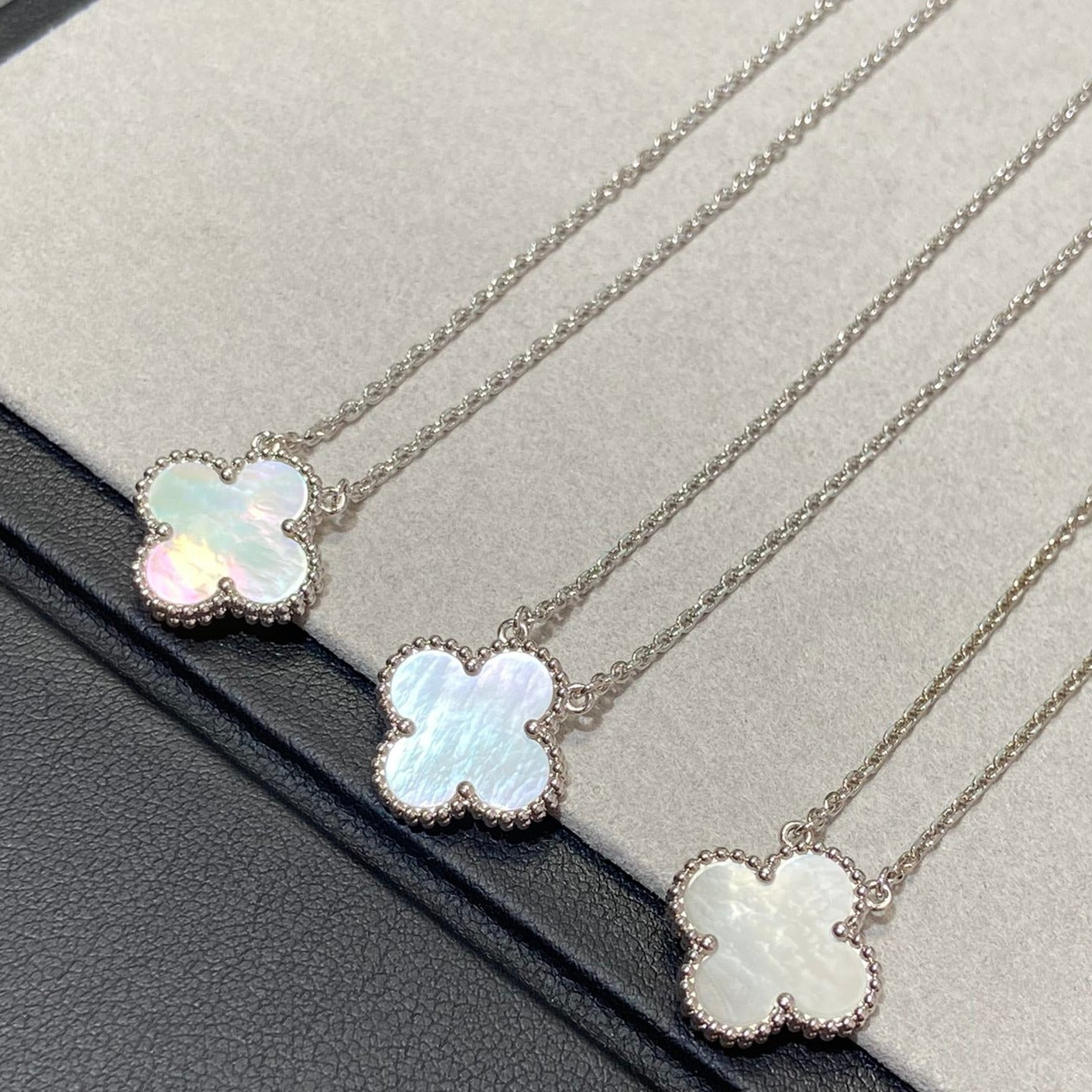 [Pearl Jewelrys]CLOVER MEDIUM SILVER WHITE MOP NECKLACE