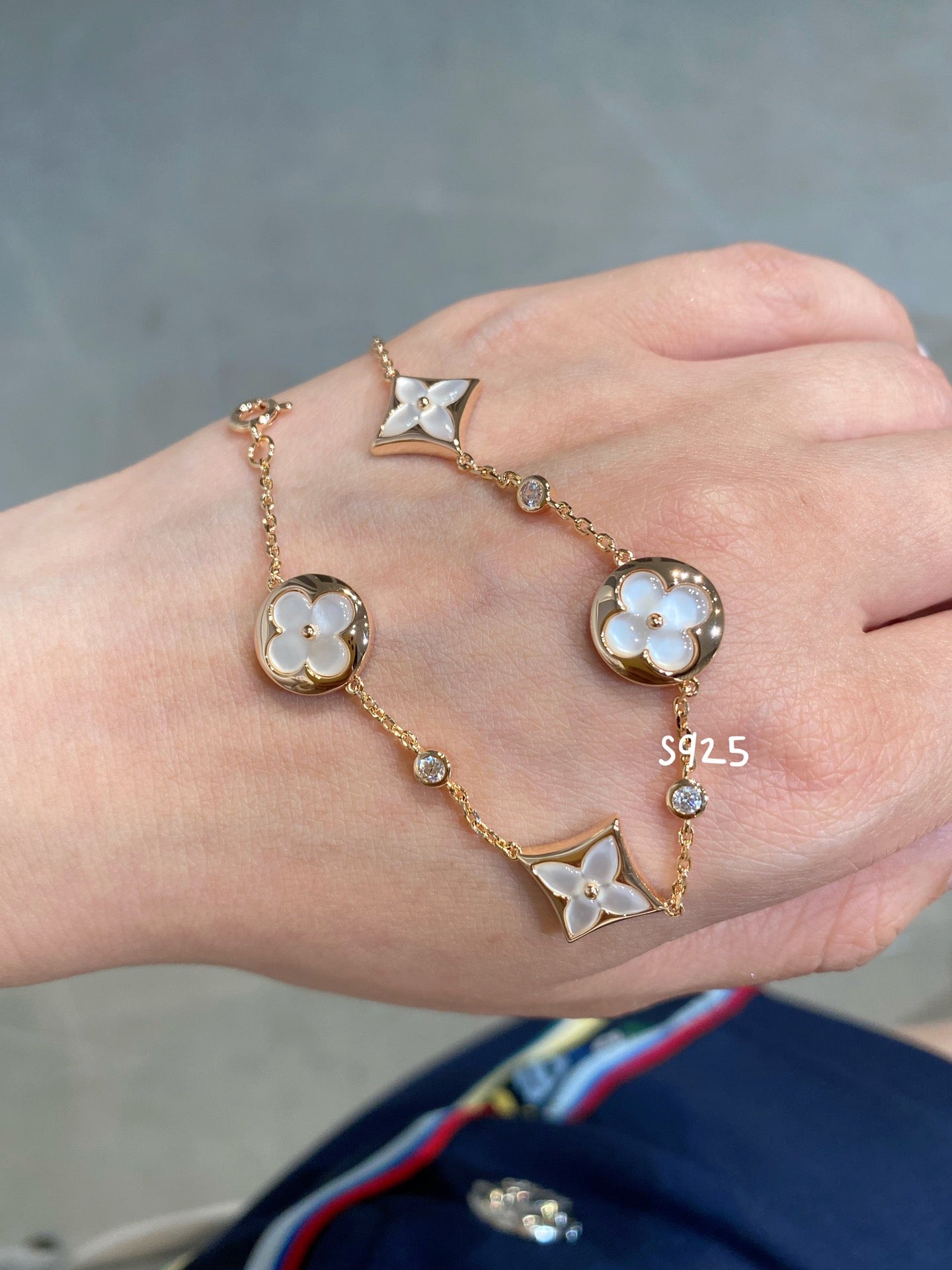 [Pearl Jewelrys]STAR AND SUN 4 MOTIF WHITE MOP PINK GOLD BRACELET