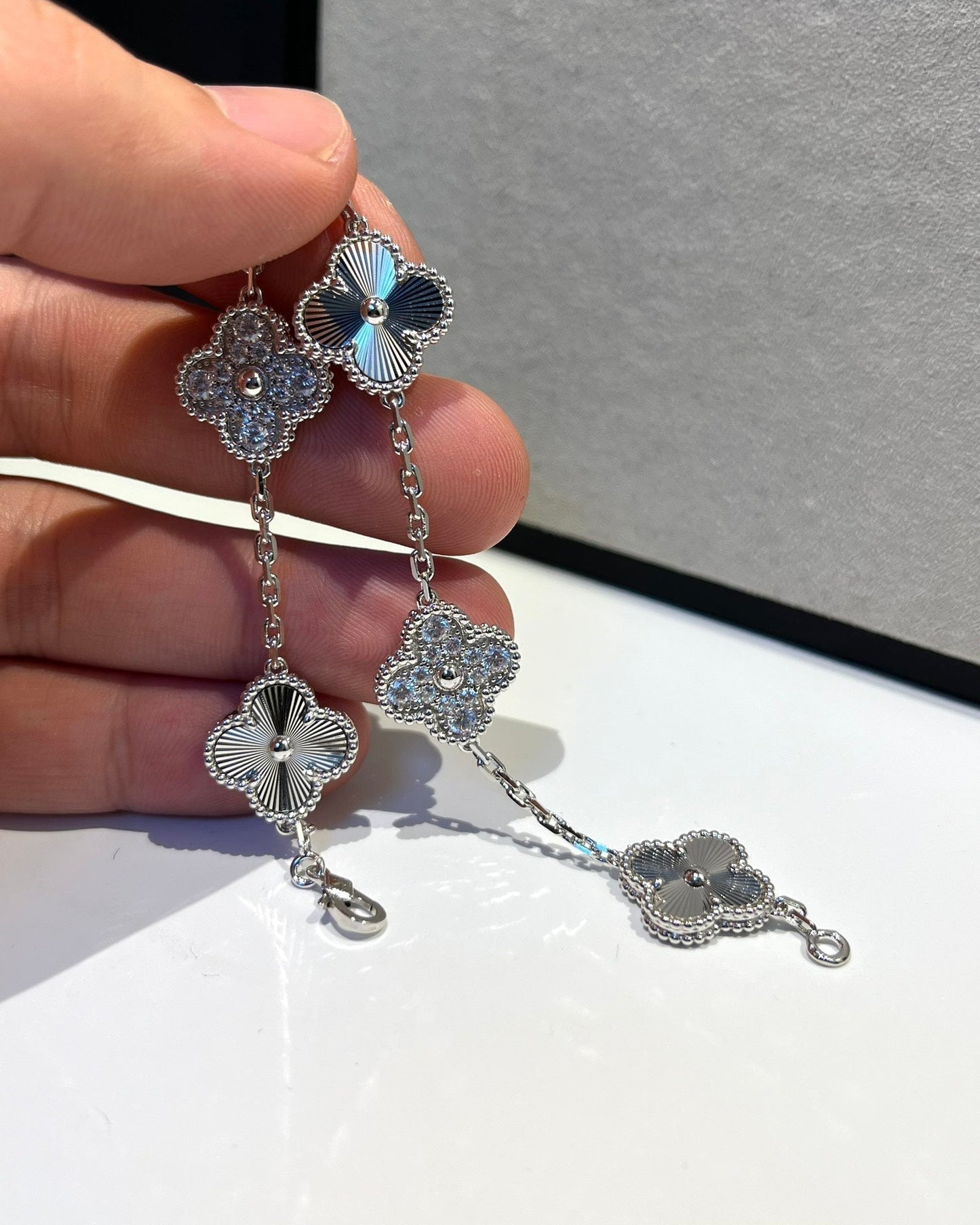 [Pearl Jewelrys]CLOVER 5 MOTIF SILVER DIAMOND BRACELET