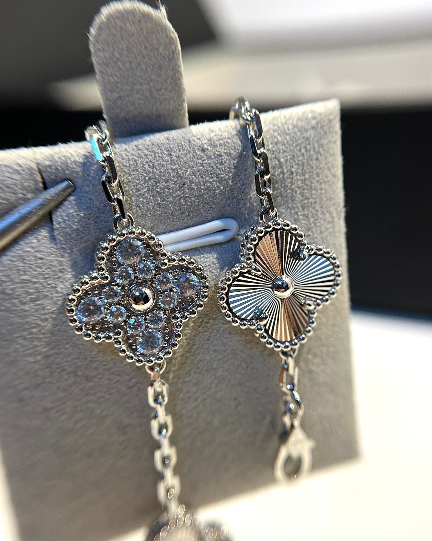 [Pearl Jewelrys]CLOVER 5 MOTIF SILVER DIAMOND BRACELET