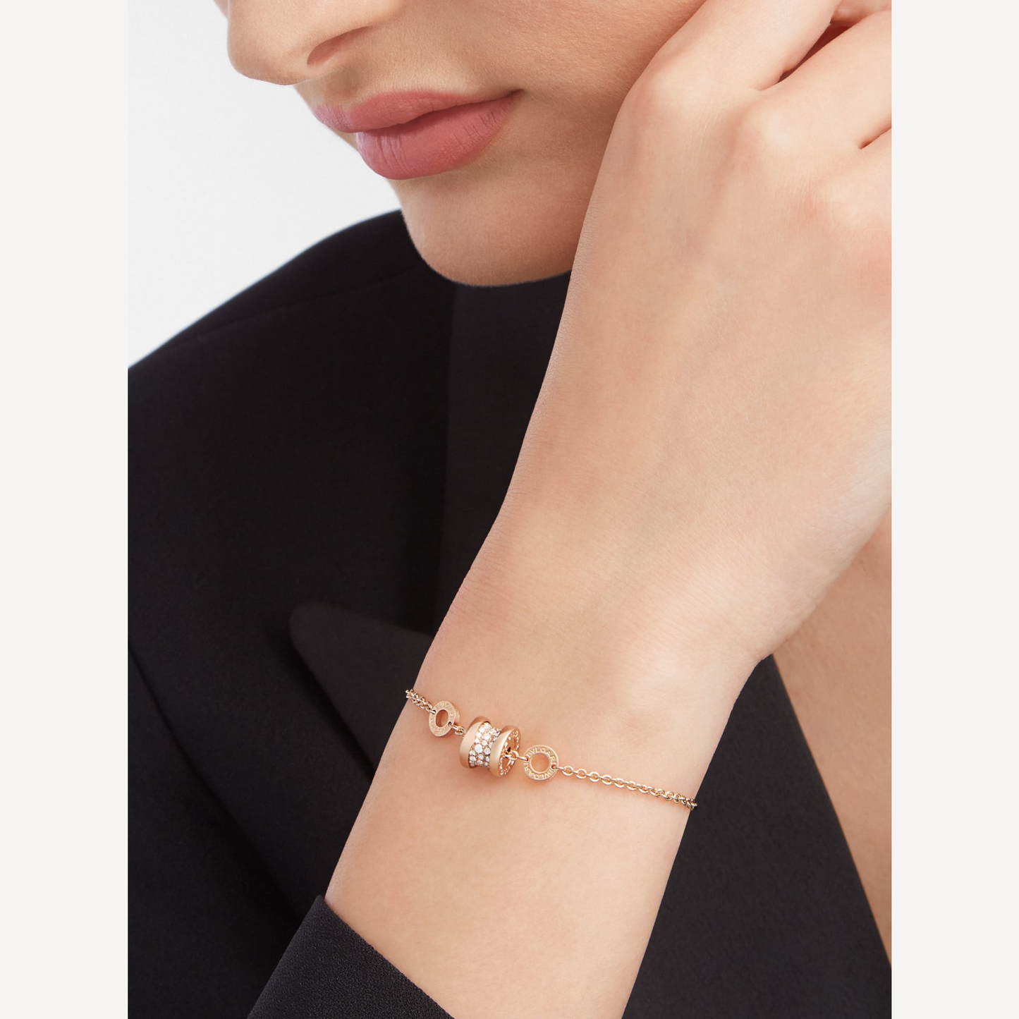[Pearl Jewelrys]ZERO 1 SOFT PINK GOLD WITH PAVED DIAMONDS ON THE SPIRAL BRACELET