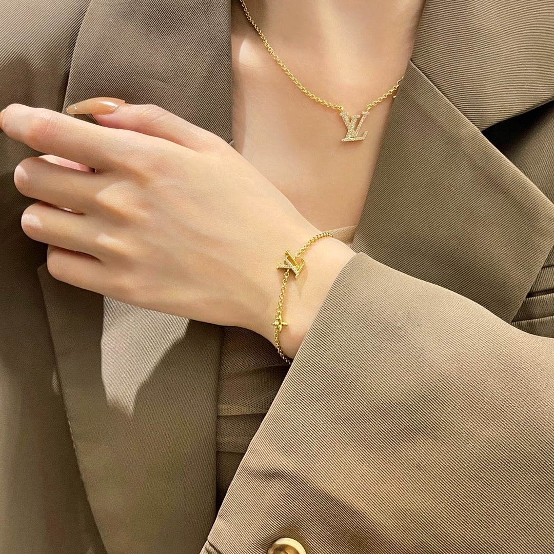 [Pearl Jewelrys]LOGO STAR MOTIF GOLD BRACELET