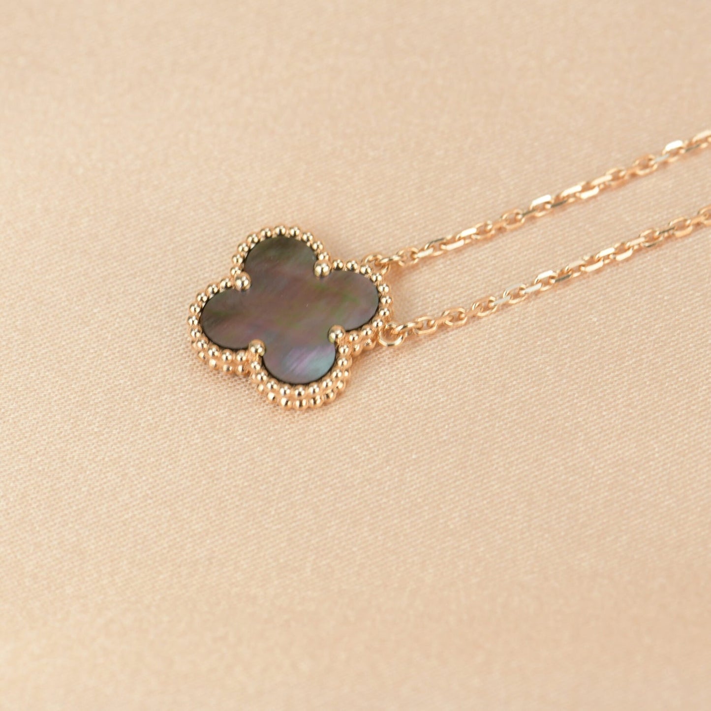 [Pearl Jewelrys]CLOVER 15MM  GRAY MOTHER OF PEARL NECKLACE