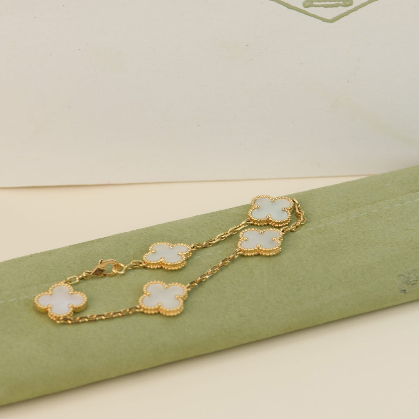 [Pearl Jewelrys]CLOVER  5 MOTIF WHITE MOP BRACELET