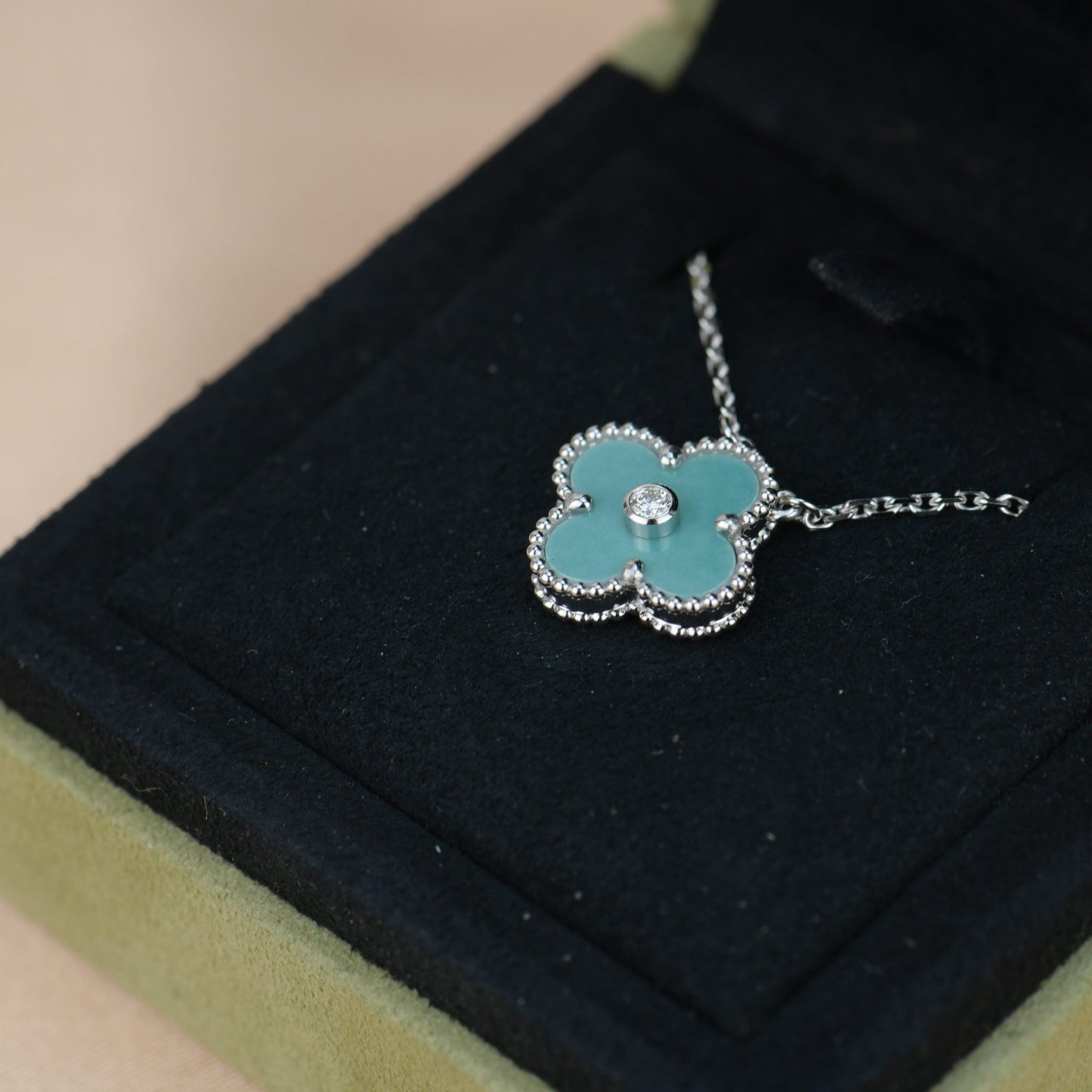 [Pearl Jewelrys]CLOVER 15MM DIAMOND SVRES PORCELAIN  NECKLACE SILVER
