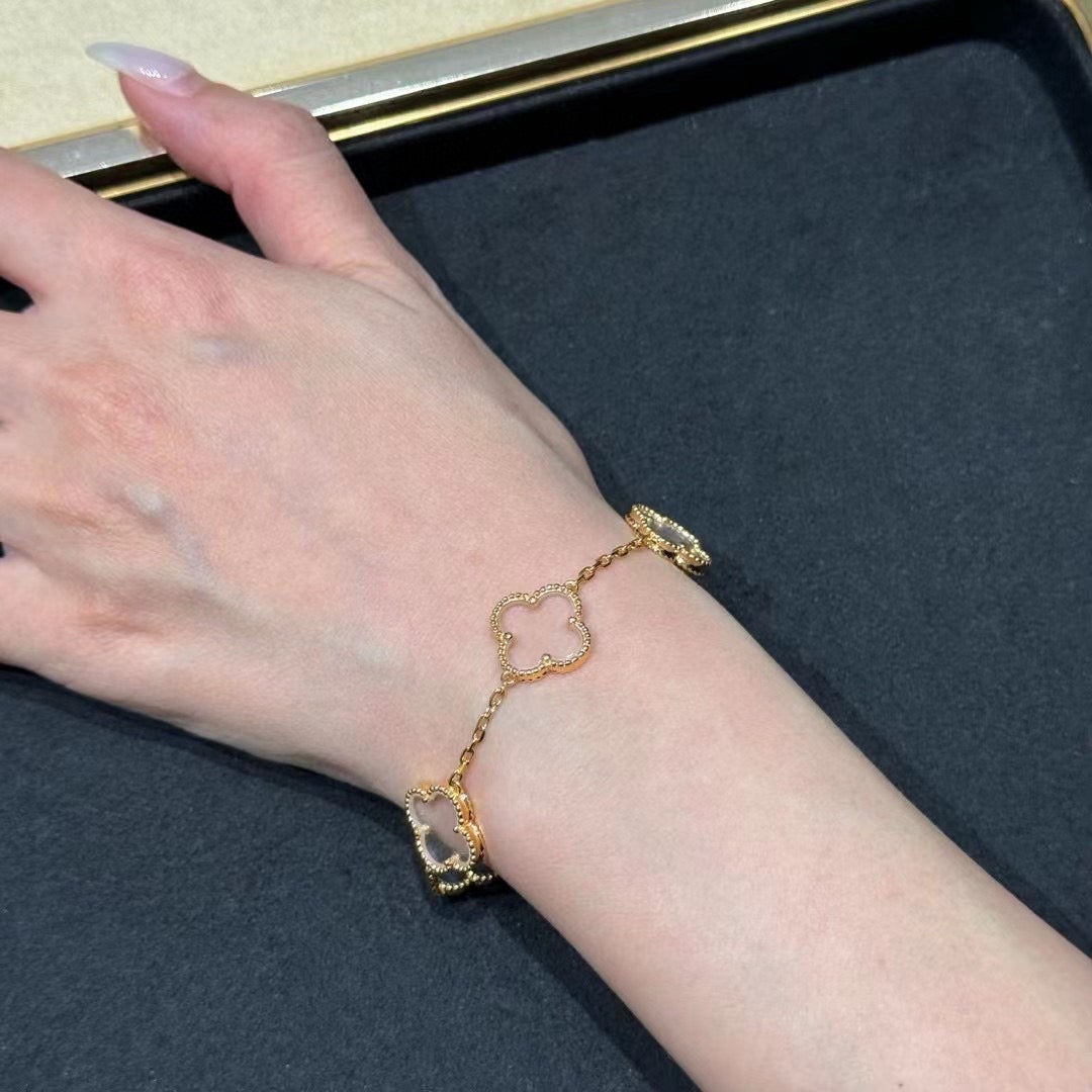 [Pearl Jewelrys]CLOVER 5 MOTIF ROCK CRYSTAL PINK GOLD BRACELET