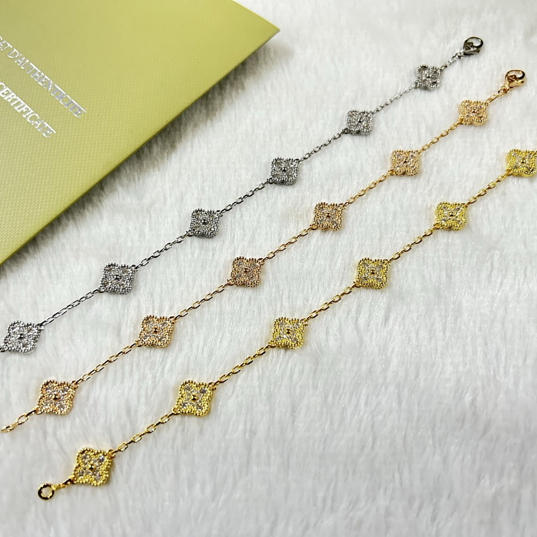 [Pearl Jewelrys]CLOVER 6 MOTIF DIAMOND BRACELET