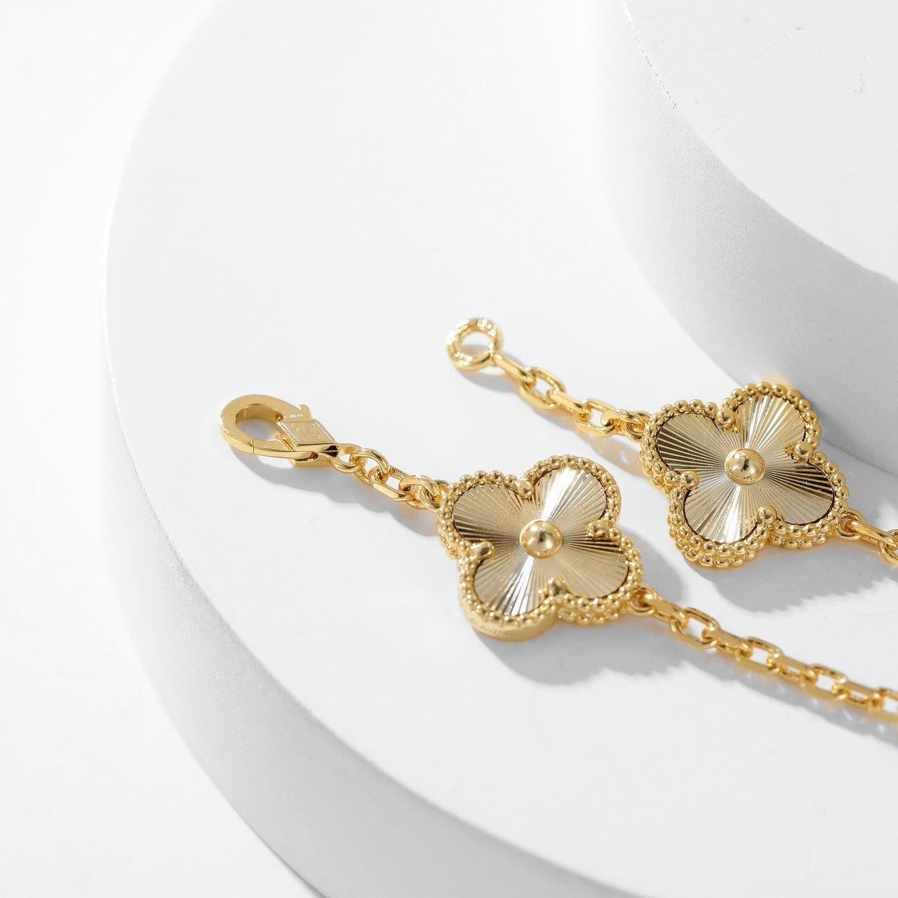 [Pearl Jewelrys]CLOVERS THE 10-MOTIFS LASER NECKLACE