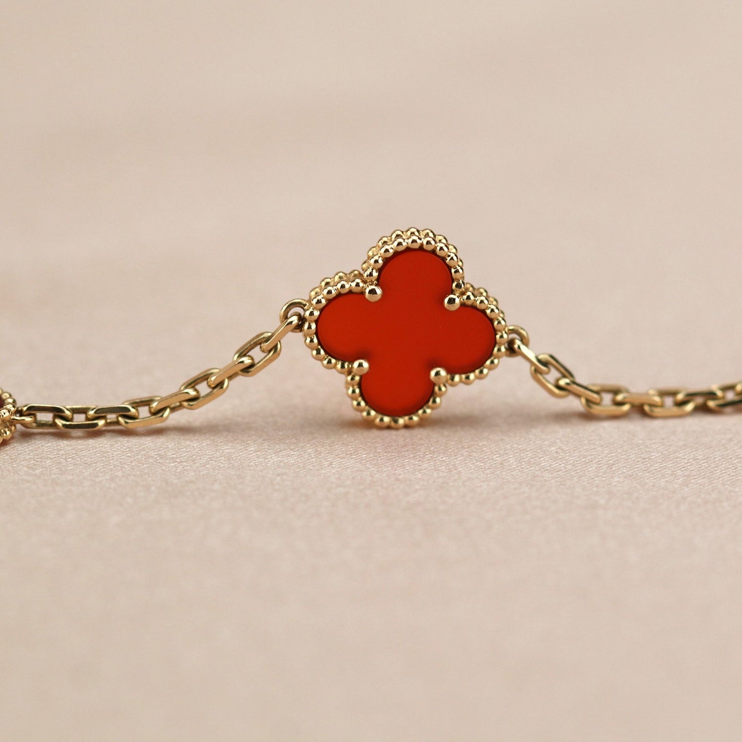 [Pearl Jewelrys]CLOVER 5 MOTIFS RED AGATE  BRACELET