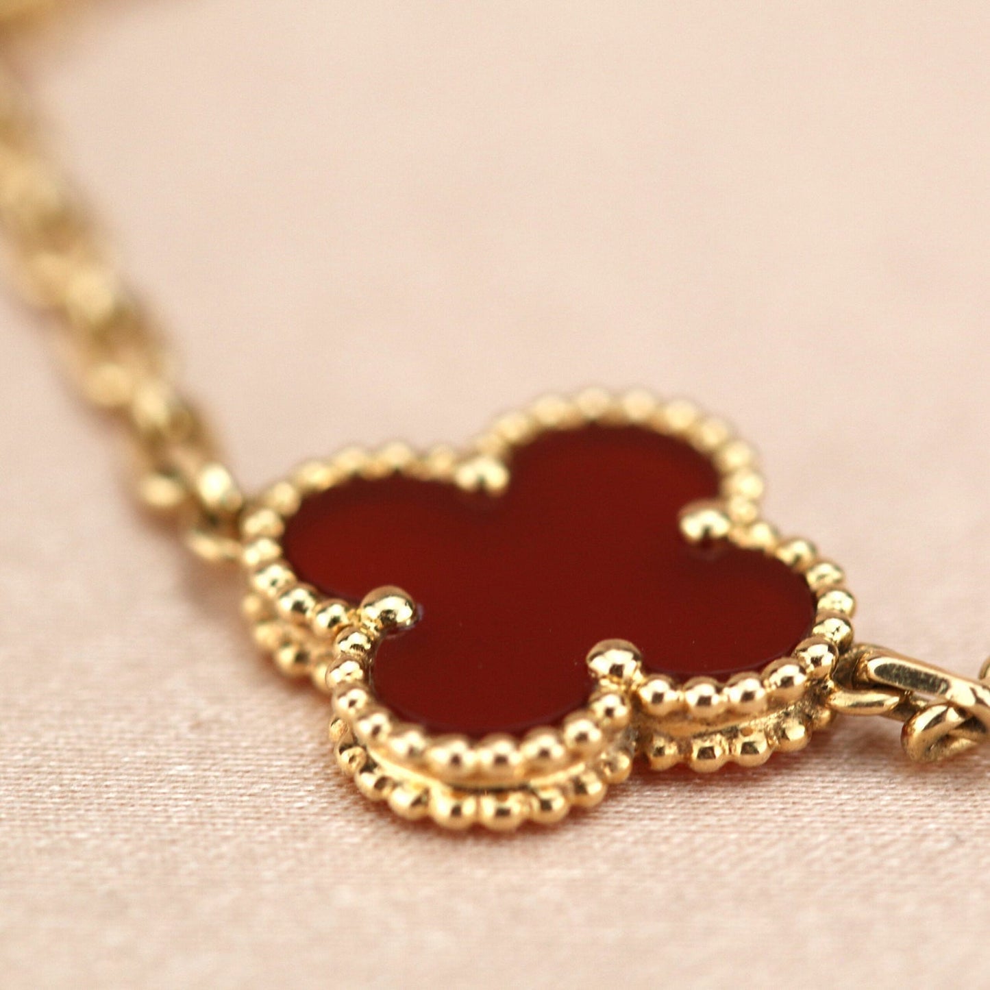 [Pearl Jewelrys]CLOVER 5 MOTIFS RED AGATE  BRACELET