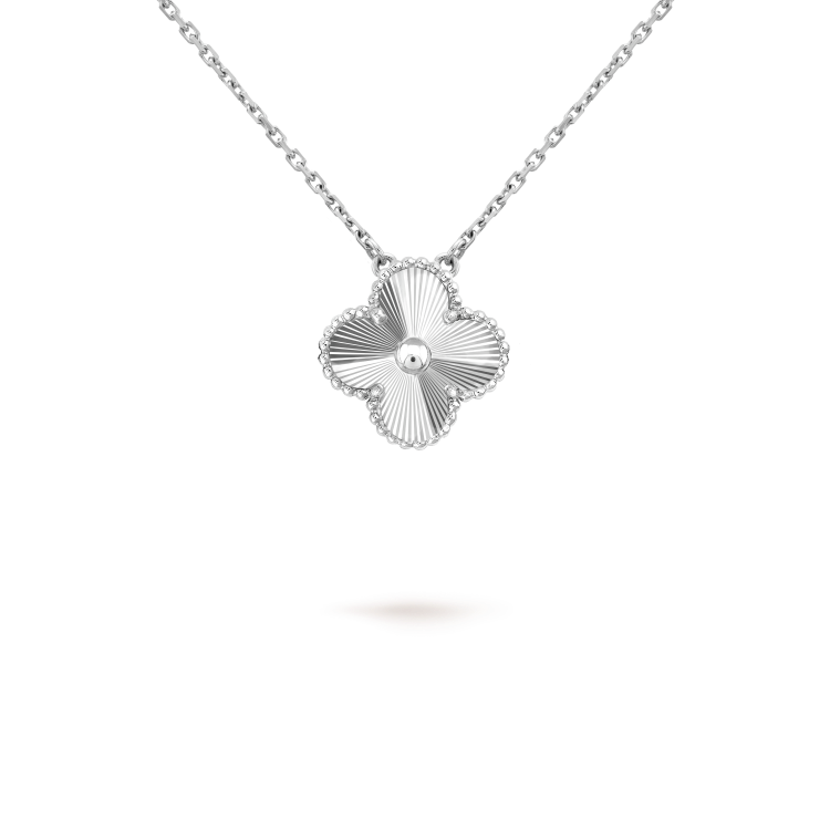 [Pearl Jewelrys]CLOVER 15MM LASER NECKLACE SILVER