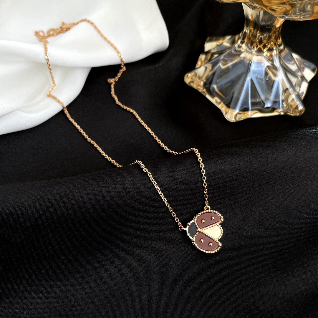 [Pearl Jewelrys]LUCKY  CARNELIANS LADYBUG NECKLACE